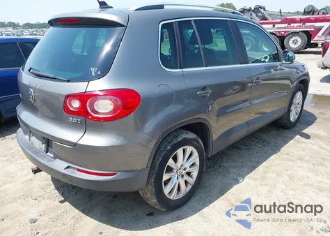 2009 Volkswagen Tiguan S/Se/Sel z USA, uszkodzony, nr VIN WVGAV75N39W003418